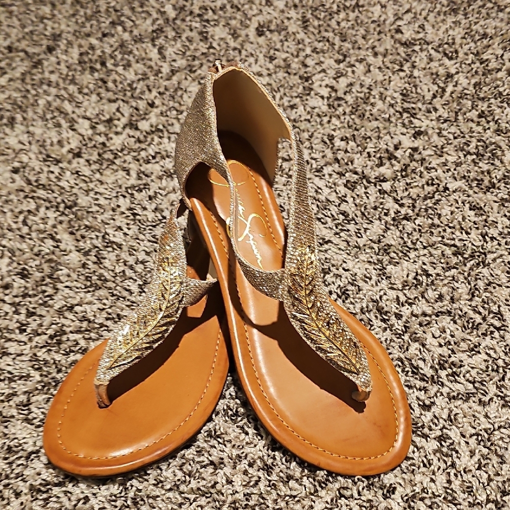 Jessica Simpson Gold Sandals - Picture 4 of 4